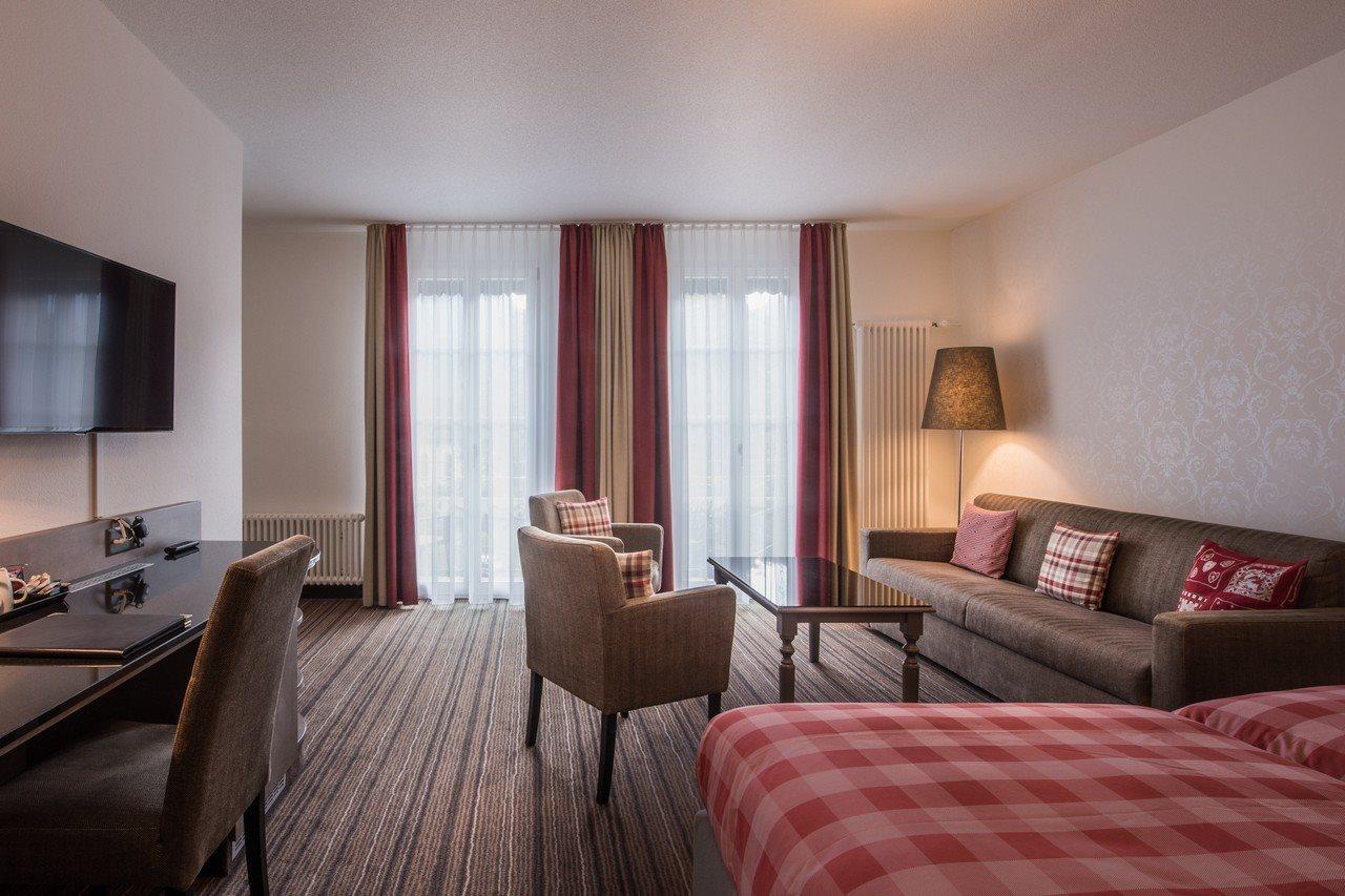 होटल Hotel Interlaken 4*